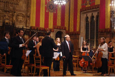 L’Orquestra UNESCO de Barcelona es va presentar públicament el 15 d’octubre passat al Saló de Cent de l’Ajuntament de Barcelona