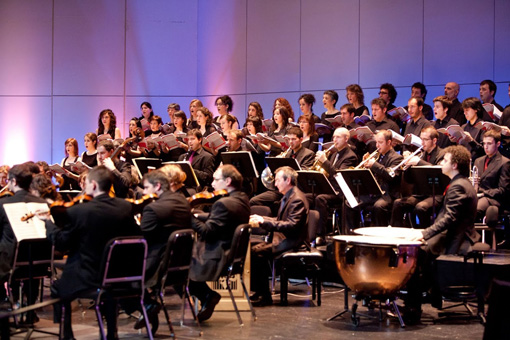 L’OCGr i el Cor de Cambra de Granollers interpretant la Missa Nelson de Haydn, el 17 de març de 2013, sota la direcció de Robert King. © Anna Padrós