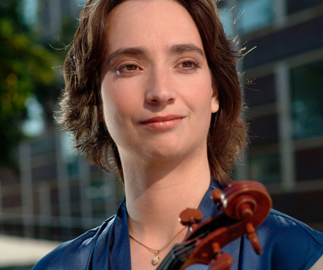 La violinista Vera Martínez Mehner (membre del Quartet Casals) serà la concertino directora en el concert amb l’orquestra Camerata 432. © Luis Montesdeoca